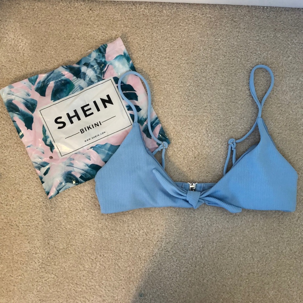 2x HP⭐️ SHEIN textured knot front bikini top